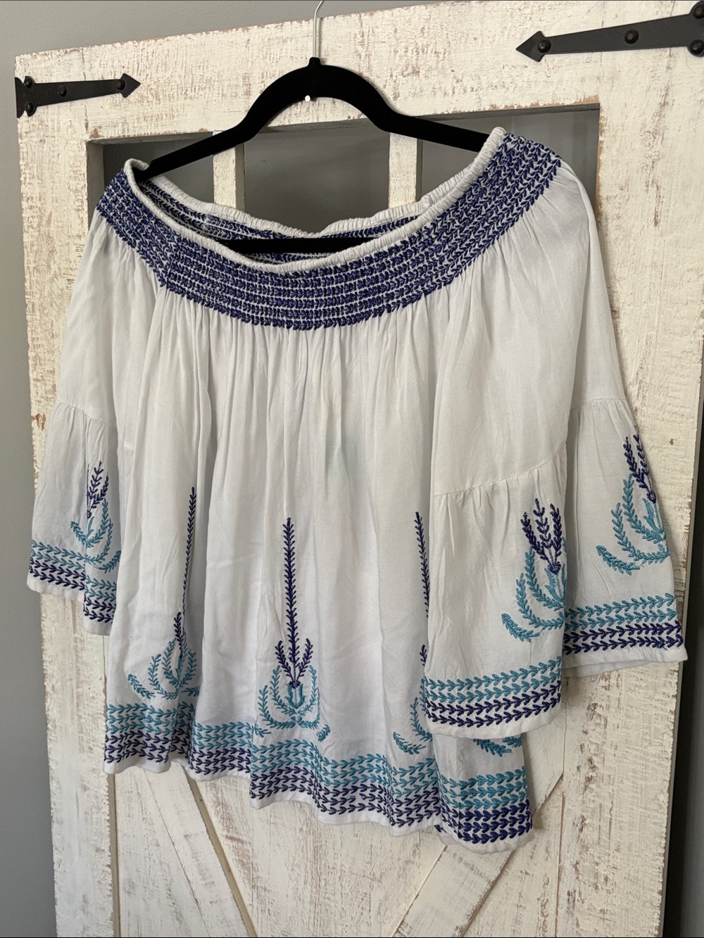 NWT Hazel Embroidered Off-Shoulder Peasant Top - Picture 3 of 13